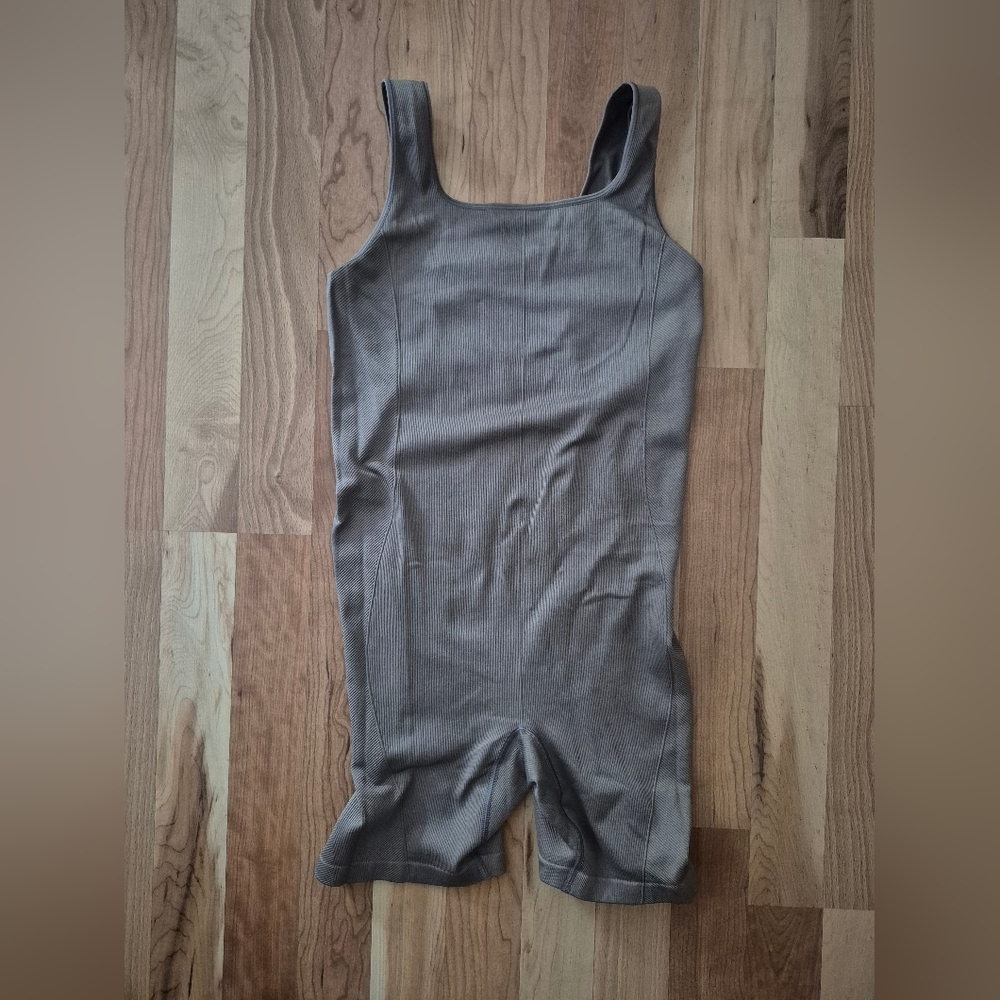 All In Motion Olive / Brown  Sleeveless Workout Romper Shorts Size XL (14)